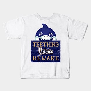 Victoria - Funny Kids Shark - Personalized Gift Idea - Bambini Kids T-Shirt